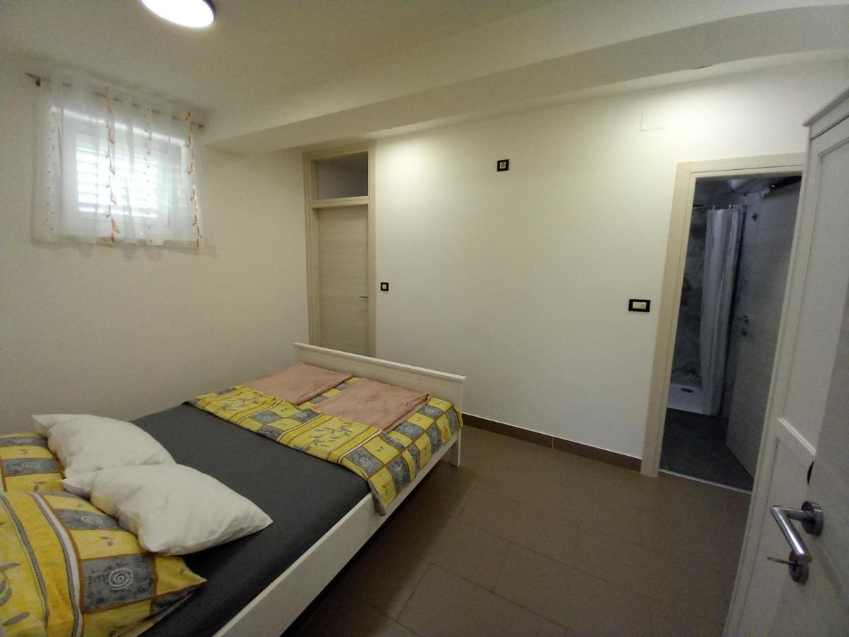 Apartmani Nizic Jadranovo Exterior foto